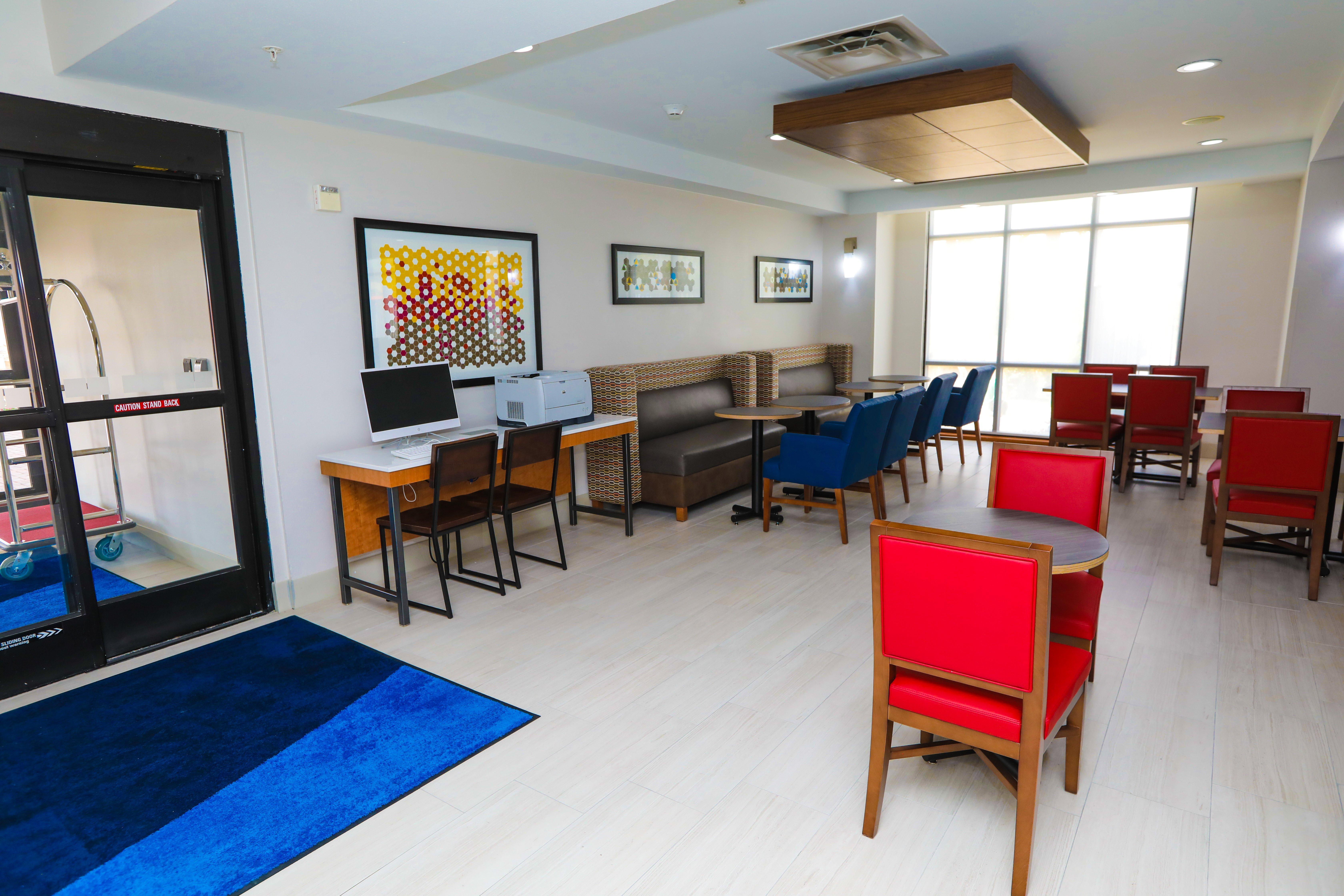Holiday Express I-35 By Ihg Hotel 3*